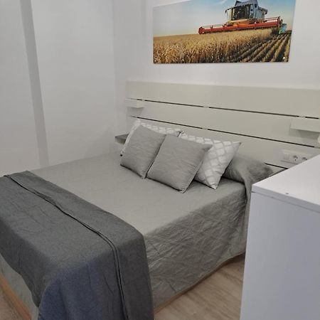ולנסיה Apartamentos Espigas Puerto מראה חיצוני תמונה
